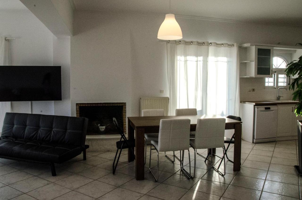 Eva'S House Apartman Karababás Kültér fotó