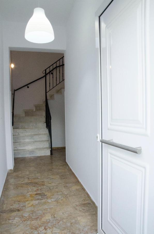 Eva'S House Apartman Karababás Kültér fotó